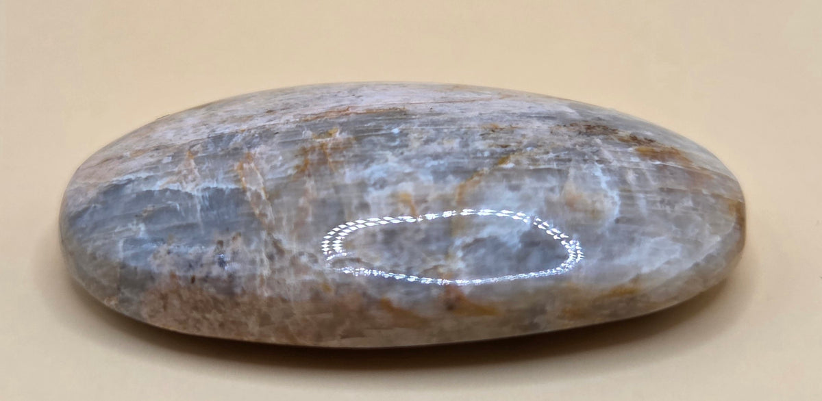 Moonstone Cabochon - Handmade - Wisconsin Moonstone - Oval Shape 30 ct