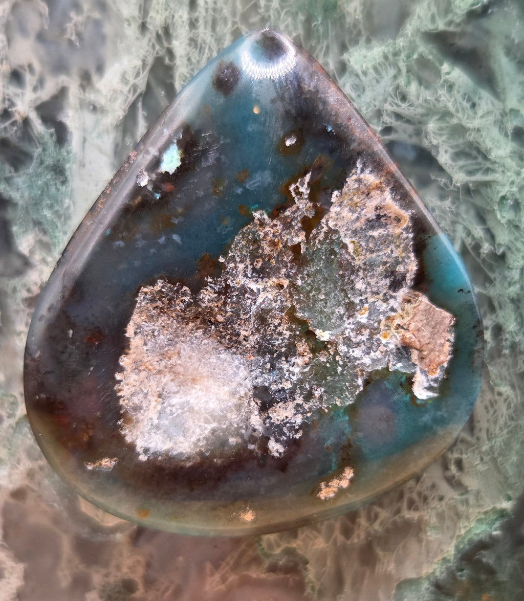 Needles Blue Gem Silica with Quartz Accent - 51.8 ct