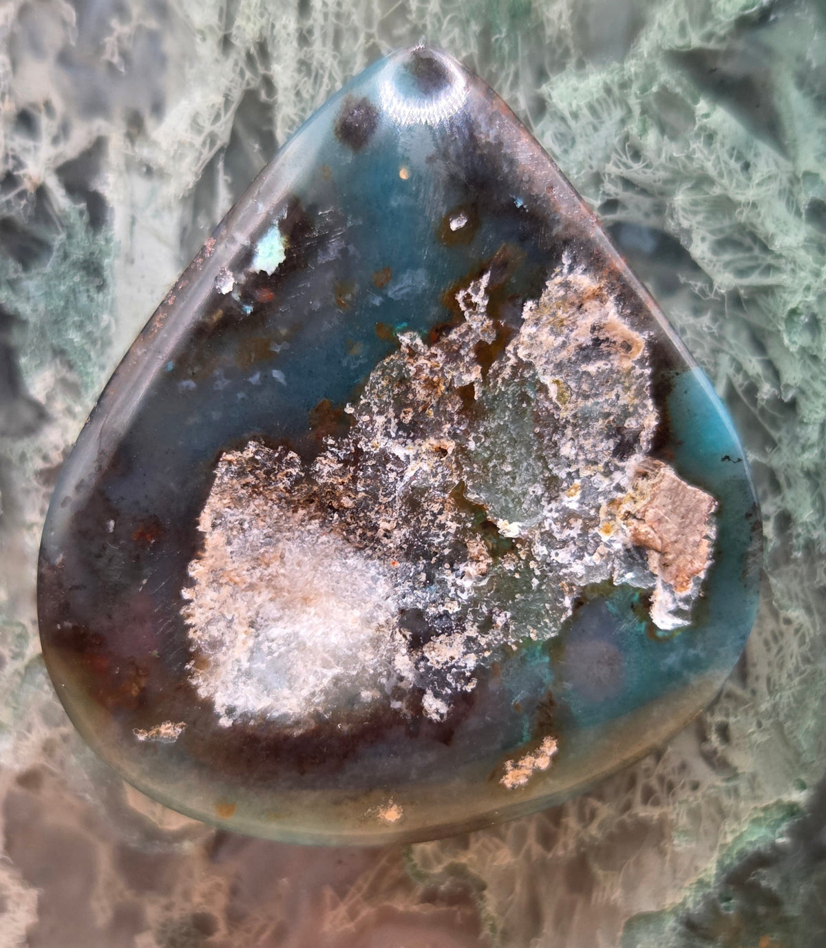 Needles Blue Gem Silica with Quartz Accent - 51.8 ct