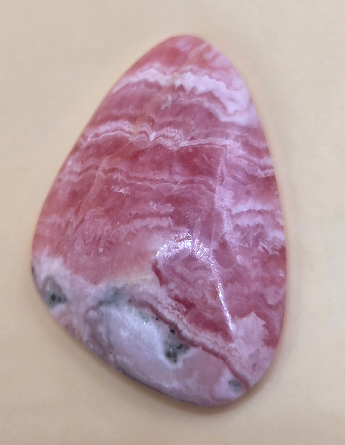 Rhodochrosite Cabochon - Ortiz Mine Argentina - Triangle 24.3 ct
