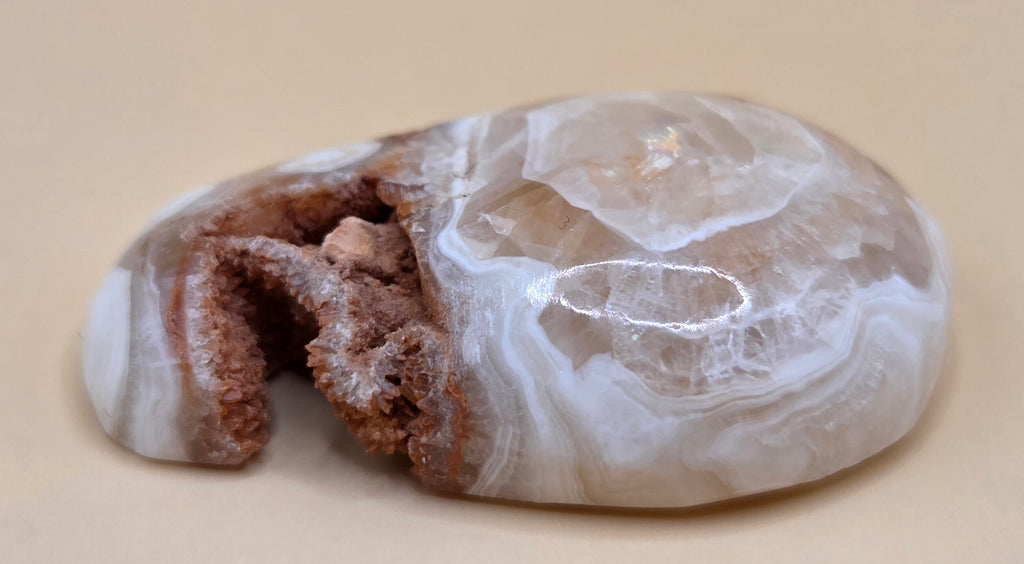 Kokoweef Calcite Cabochon – Natural Crystal Vug – 27.2 ct – Hand Cut